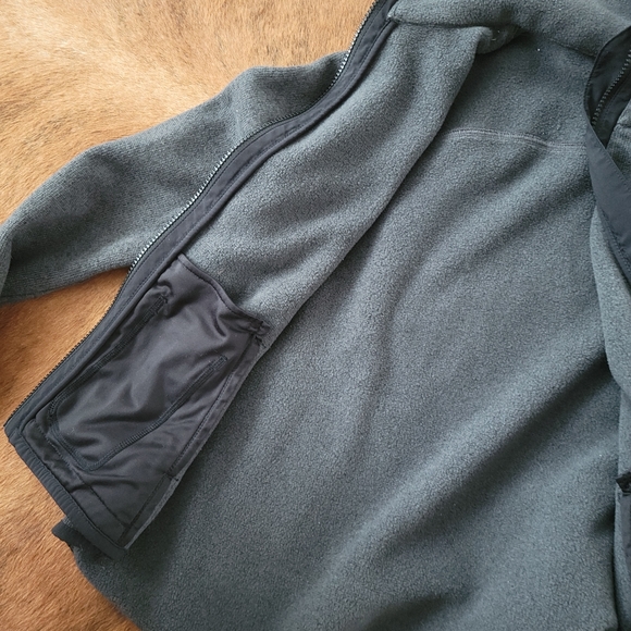 Lululemon Jacket - Picture 8 of 8